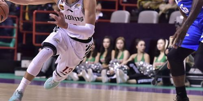 场联赛杯中 场联赛杯中